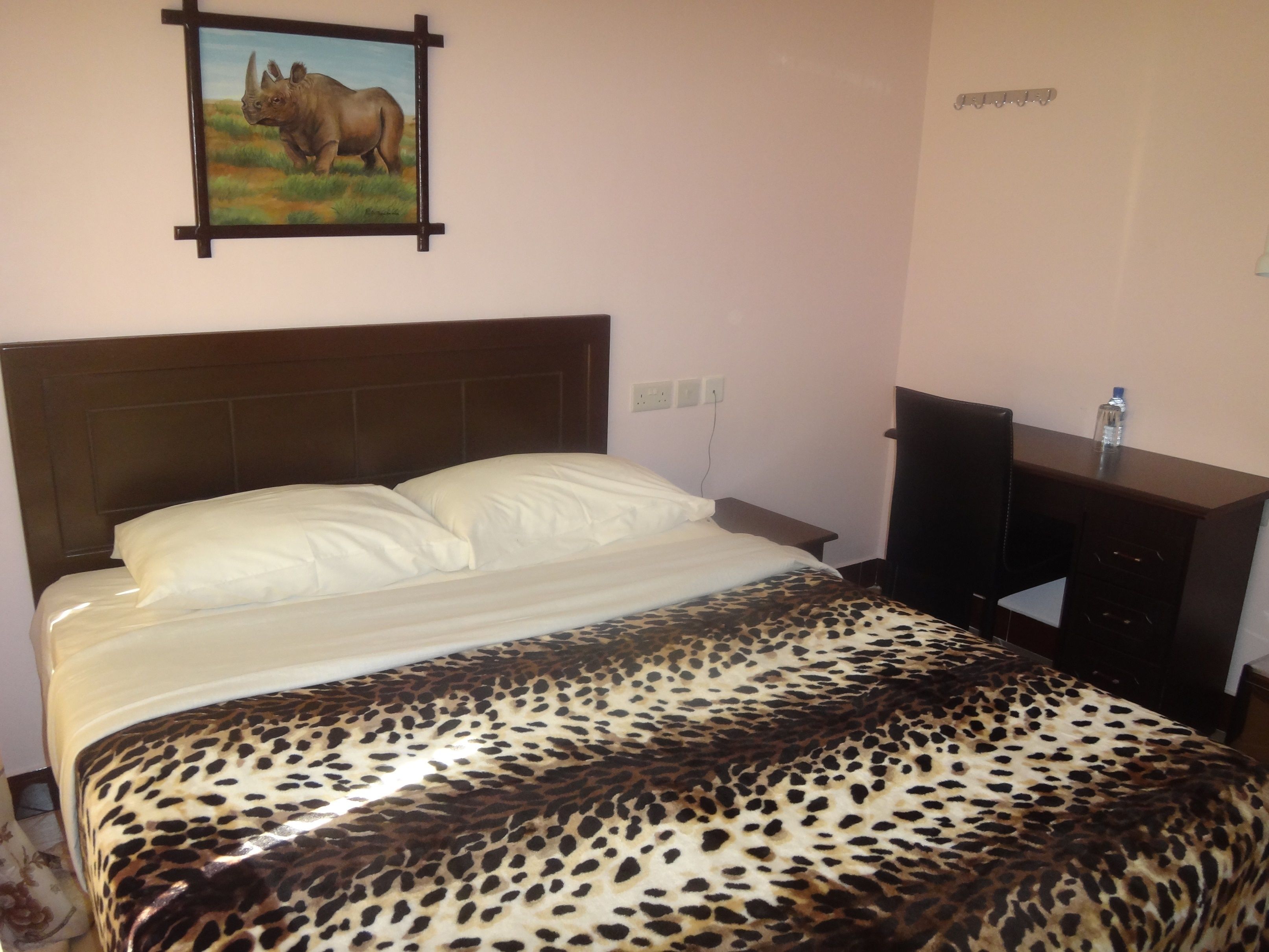 Double Room | Desk, soundproofing, rollaway beds, free WiFi