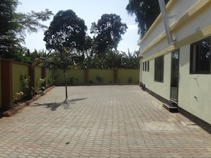 Exterior - Way Side Hotel (Arusha)