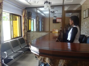 Reception - Way Side Hotel (Arusha)
