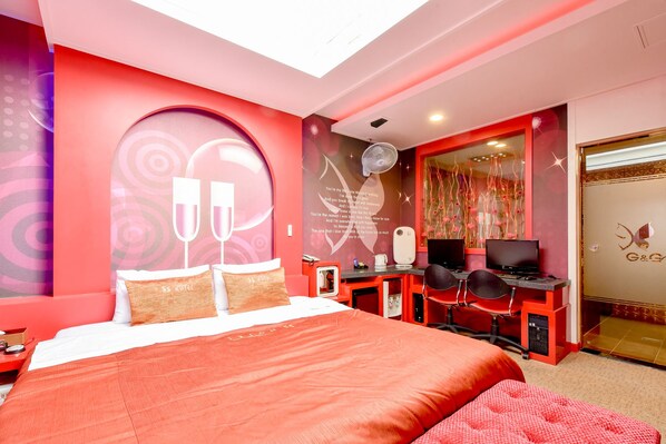 Suite | Una scrivania, Wi-Fi gratuito, lenzuola