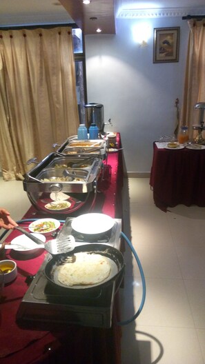 Buffet - Natron Palace Hotel (Arusha)