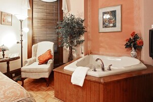 スタンダード ルーム キングベッド 1 台 | 深めの浴槽