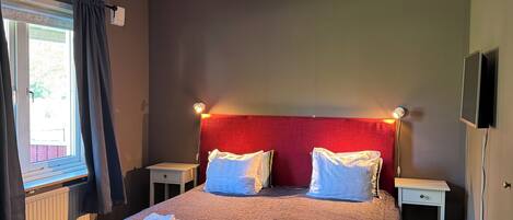 Classic Quadruple Room, 1 Double Bed with Sofa bed, Garden View