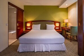 房內夾萬、書桌、熨斗/熨衫板、免費 Wi-Fi