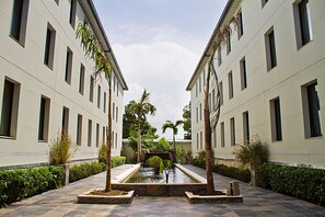 Courtyard view - Servotel (Port-au-Prince)