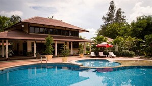 Outdoor pool - Pangkor Sandy Beach Resort (Pangkor Island)
