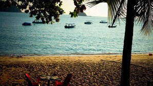 On the beach, motor boating, rowing, fishing - Pangkor Sandy Beach Resort (Pangkor Island)
