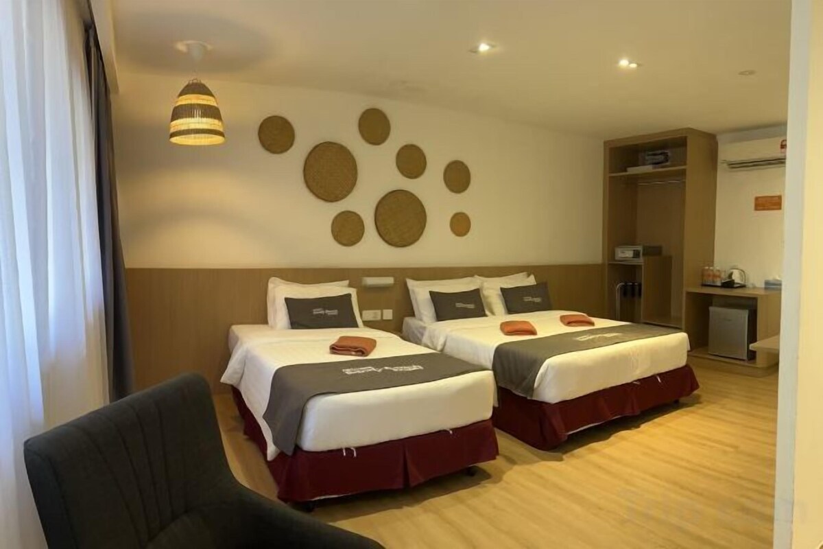 Deluxe Triple Room