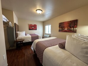 Suite | 1 bedroom, hypo-allergenic bedding, pillowtop beds