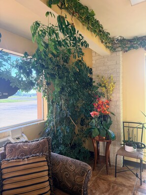 Lobby - Regal Inn Coffeyville KS US 169 (COFFEYVILLE)