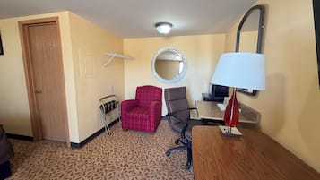 Iron/ironing board, free WiFi, bed sheets