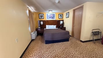 Een strijkplank/strijkijzer, gratis wifi, beddengoed