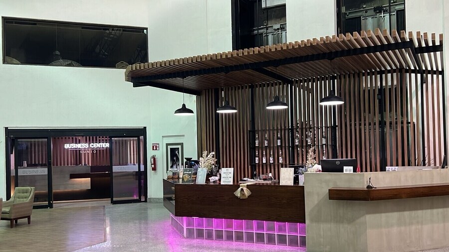 Hotel Corona Plaza