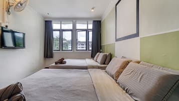 Habitación familiar, 2 camas matrimoniales (Junior) | Wifi gratis