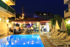 Seasonal outdoor pool - Amaris Apartments (Marmaris)