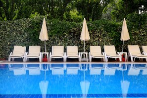 Seasonal outdoor pool - Amaris Apartments (Marmaris)