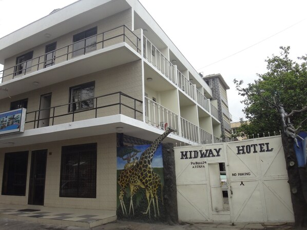 Exterior - Midway Hotel (Arusha)