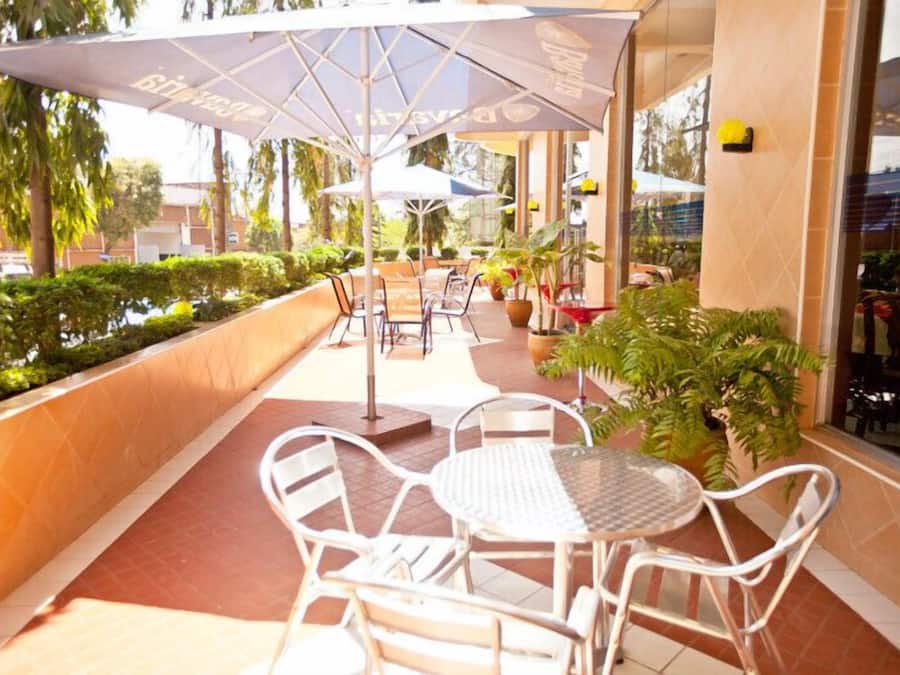 2 restaurants, breakfast, lunch, dinner served; international cuisine