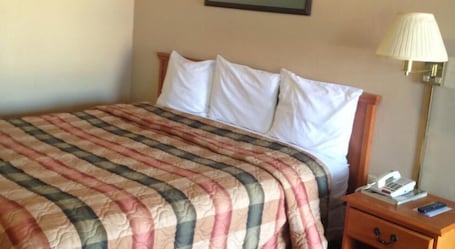 Escritorio, wifi y ropa de cama