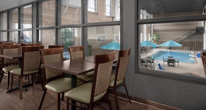 The Suites Hotel at Waterfront Plaza