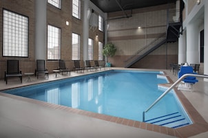 Una piscina techada