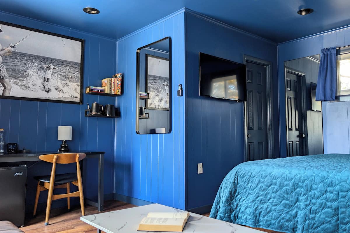 Ameublement personnalisé, espace de travail pour ordinateur portable