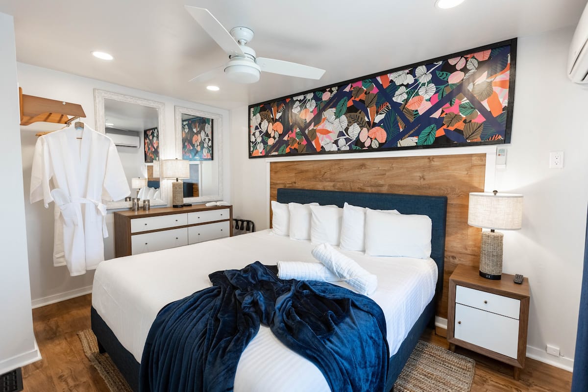 Suite, Kitchen, Poolside | 2 bedrooms, individually furnished, laptop workspace, blackout drapes
