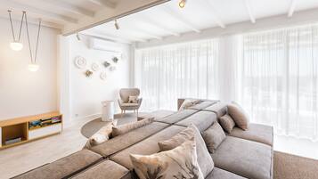 32-Zoll-LCD-Fernseher mit Kabelempfang, Fernseher