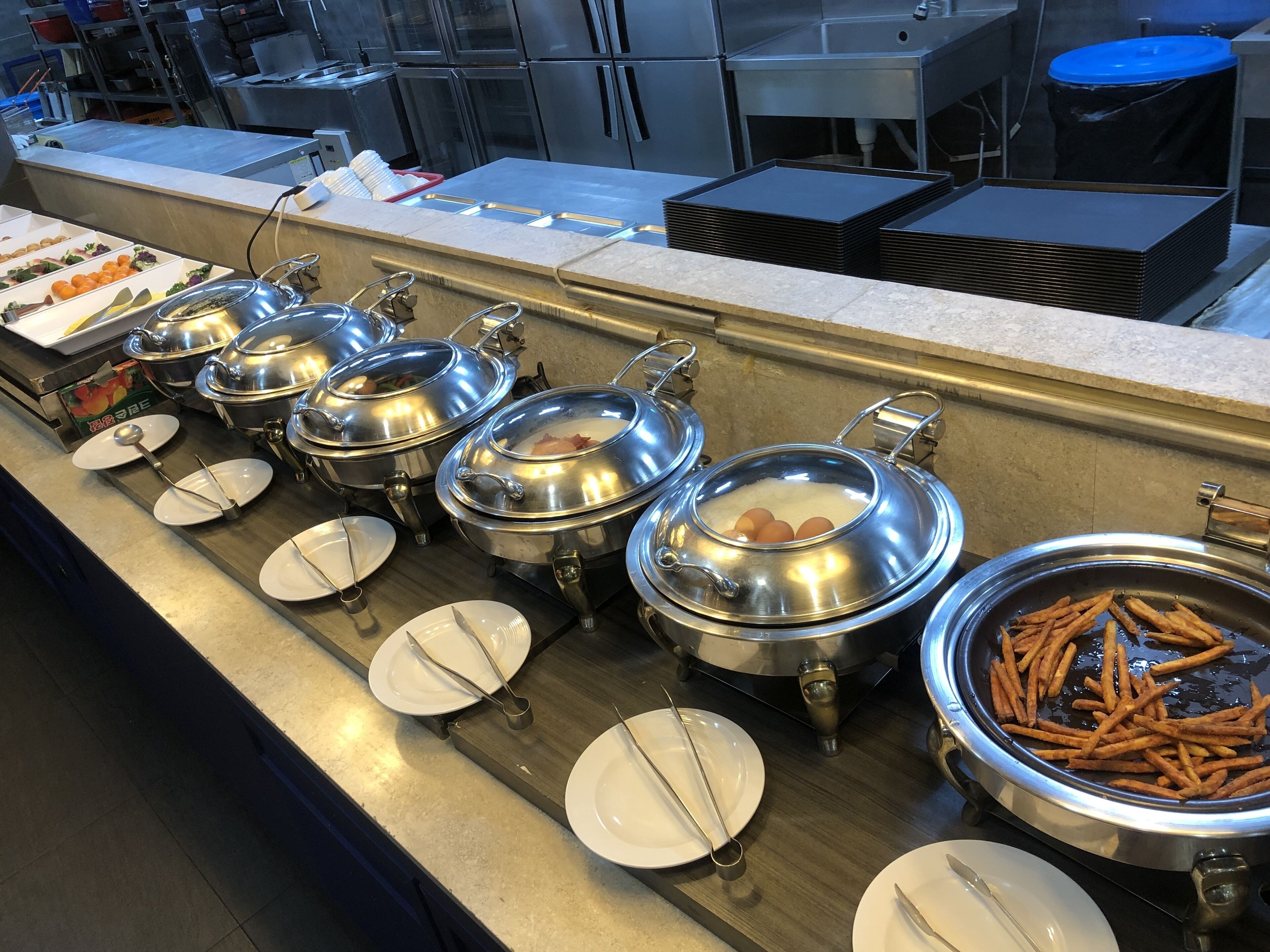 daily buffet breakfast (krw 20000 per person)