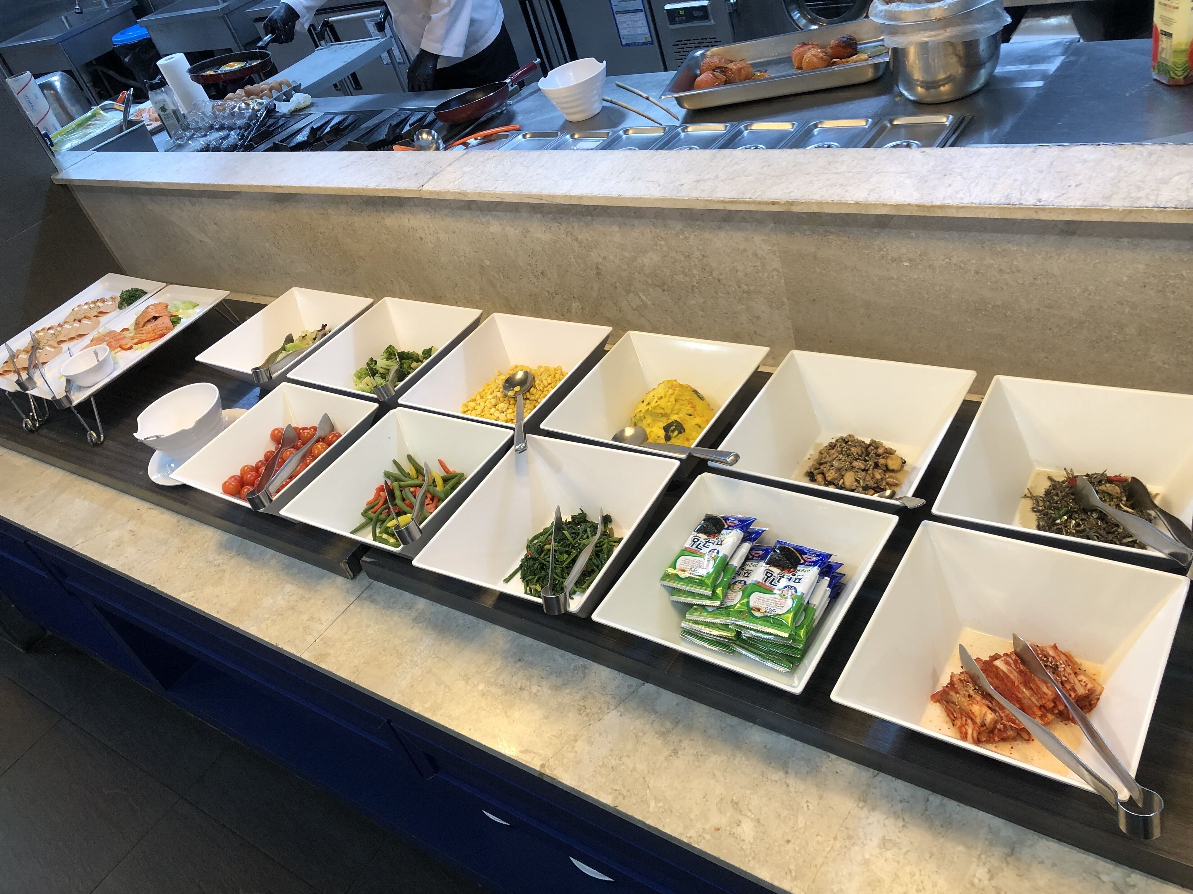 daily buffet breakfast (krw 20000 per person)