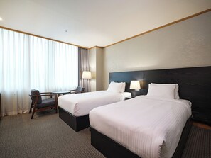 Standard Twin Room | Premium bedding, down duvets, memory-foam beds, in-room safe - Queen Vell Hotel & Wedding (Daegu)