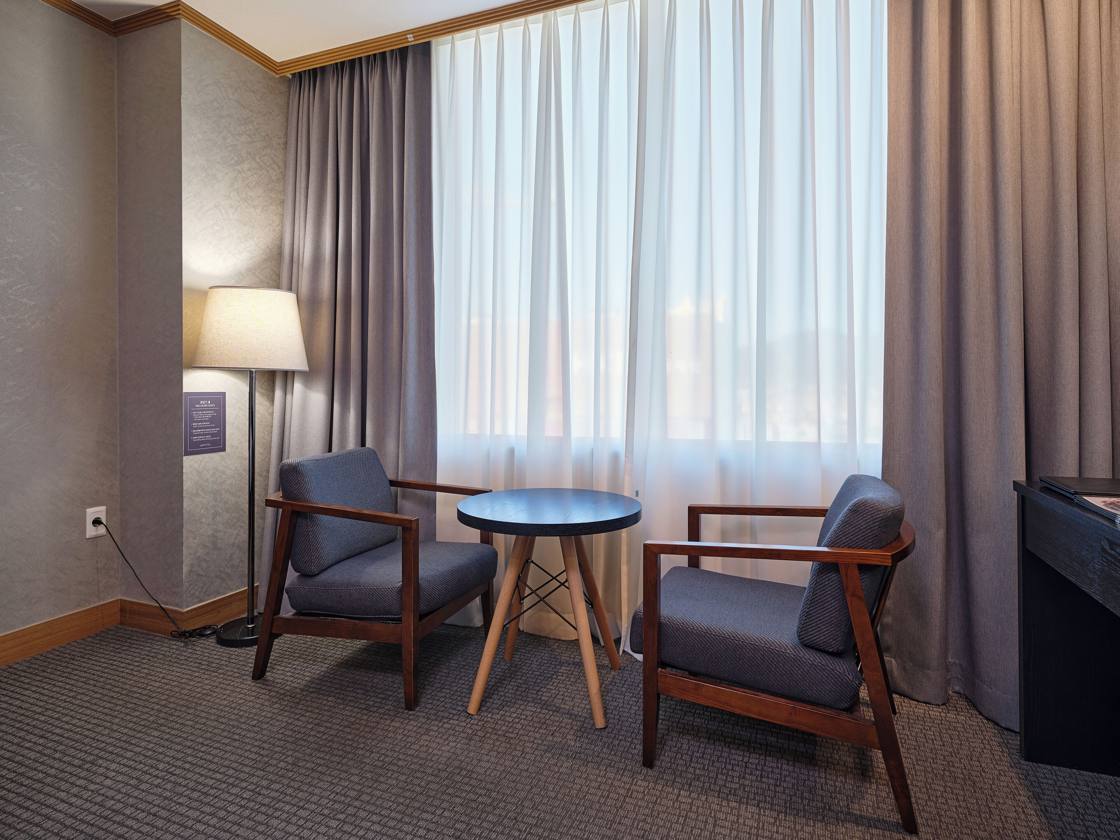 Business Double Room | Premium bedding, down duvets, memory-foam beds, in-room safe