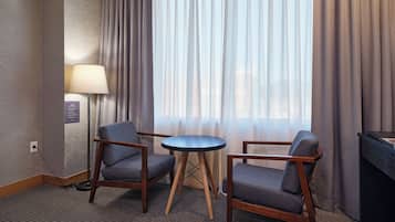 Business Double Room | Premium bedding, down duvets, memory-foam beds, in-room safe