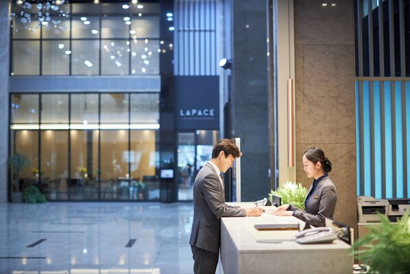 Reception - Queen Vell Hotel & Wedding (Daegu)