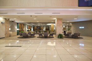 Lobby sitting area - Queen Vell Hotel & Wedding (Daegu)