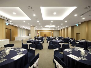Banquet hall - Queen Vell Hotel & Wedding (Daegu)