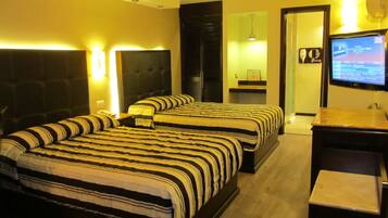 1 bedroom, desk, iron/ironing board, free WiFi