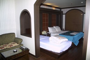 디럭스 트윈룸 | 책상, 무료 WiFi