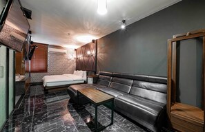 Kamar Deluks (Base 2pax, Extra person fee on site) | Seprai premium, kedap suara, Wi-Fi gratis, dan seprai linen