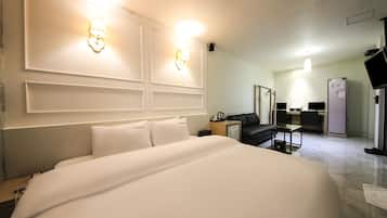 Premium bedding, soundproofing, free WiFi, bed sheets