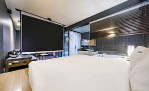 Superior | Premium bedding, soundproofing, free WiFi, bed sheets