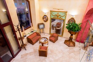 Mostrador para check-in y check-out