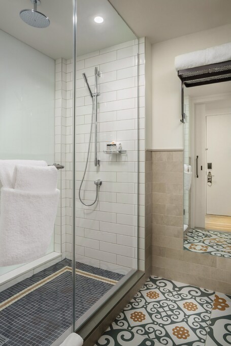 Hotel Indigo Lower East Side New York, an IHG Hotel - Image 83