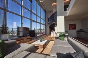 Suite (Penthouse)