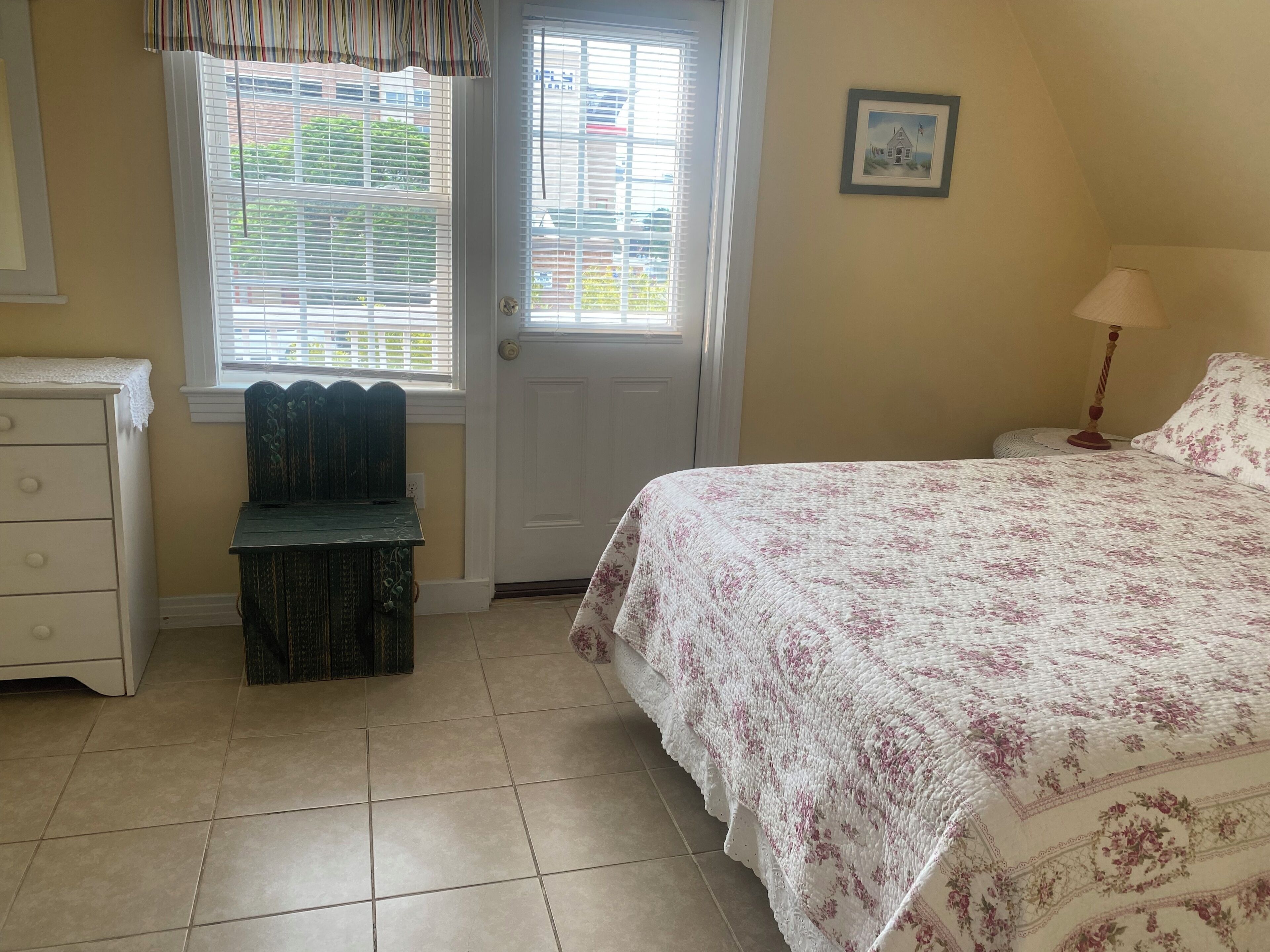 Apartment, 1 Bedroom, Kitchen, Ocean View | Iron/ironing board, individually decorated, individually furnished
