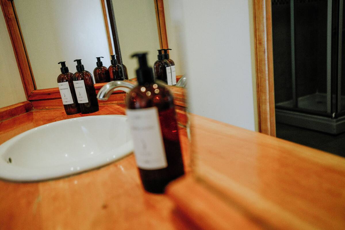 standard double room, bay view | bathroom | combined shower/bathtub, rainfall showerhead, free toiletries