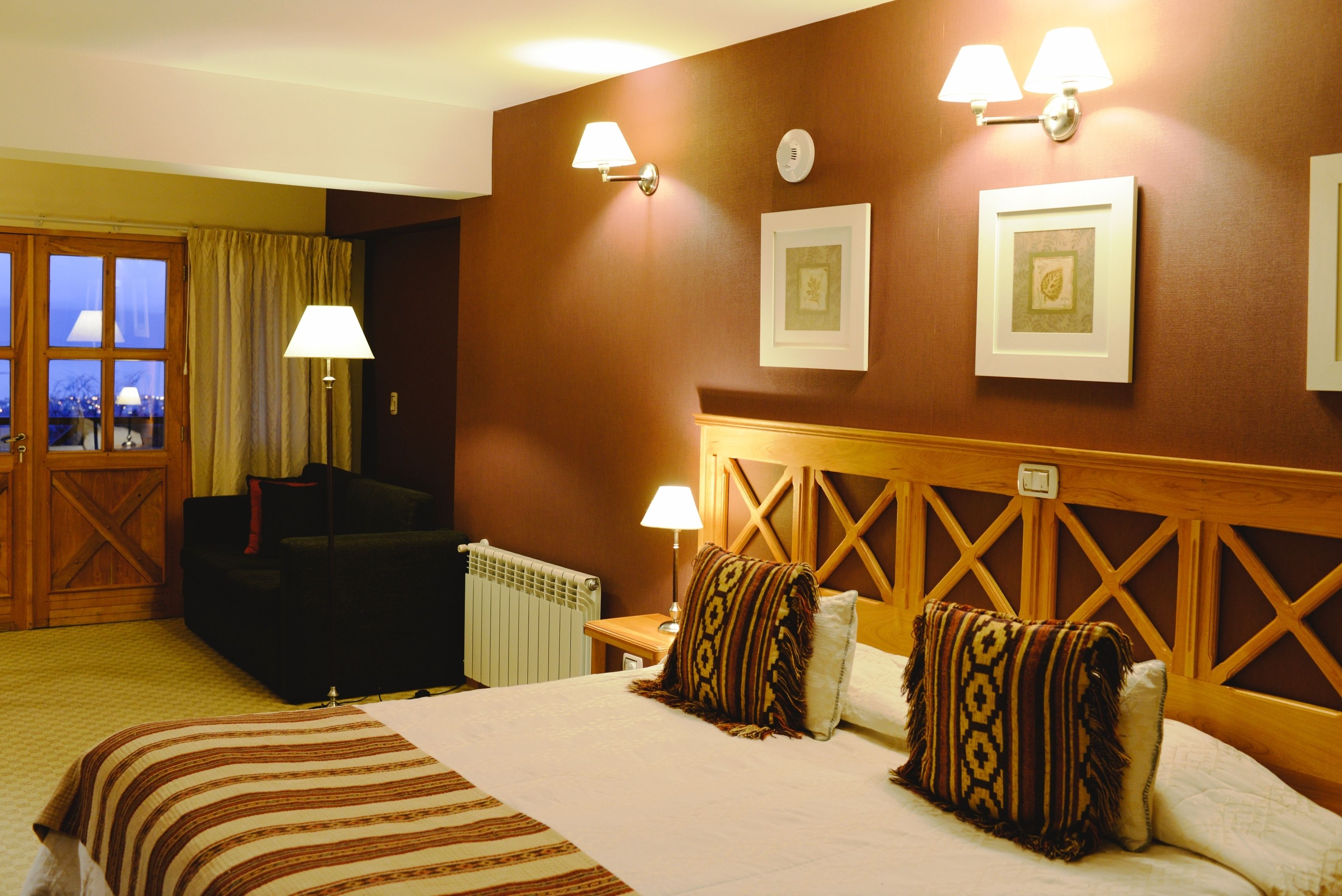 junior suite | 1 bedroom, minibar, in-room safe, blackout curtains