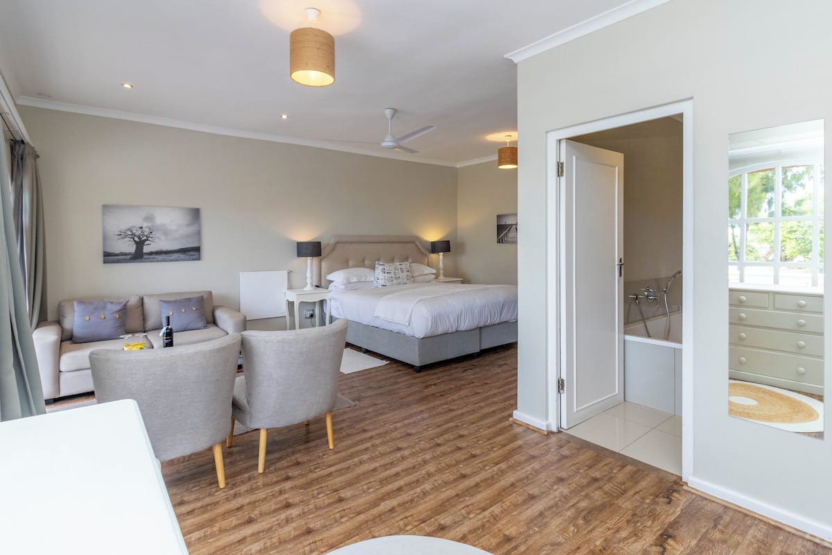 Garden Deluxe Rooms