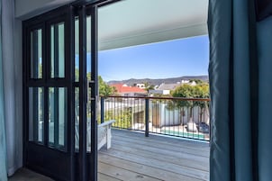 Pool Suite at the Villa | 阳台