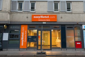 Property grounds - easyHotel Berlin Hackescher Markt (Berlin)